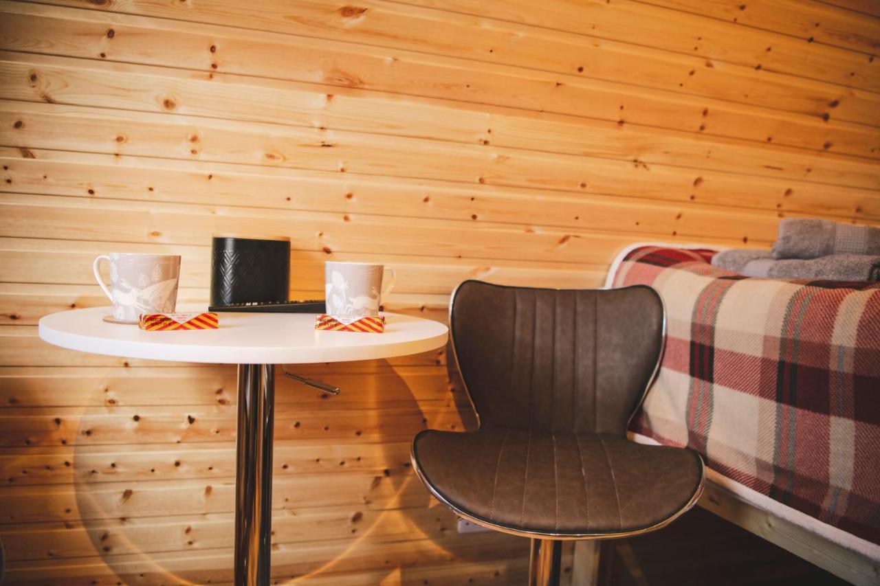 Highland & Transylvania Glamping Pods 로이브리지 외부 사진