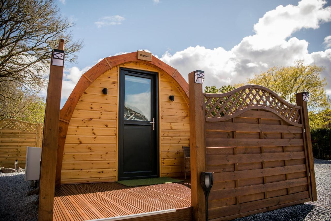 Highland & Transylvania Glamping Pods 로이브리지 외부 사진